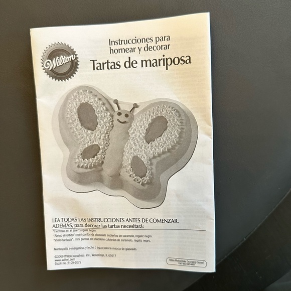 Vintage Wilton Butterfly Cake Pan Mold 2003 Insert Instruction Booklet 2105-2079 - Picture 2 of 6